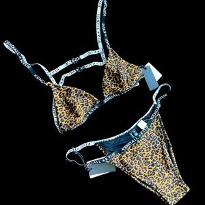 KENDALL+KYLIE leopard high leg bikini size XL